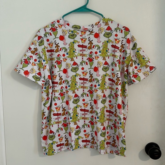 NWOT- Disney grinch shirt oversized - Picture 1 of 4